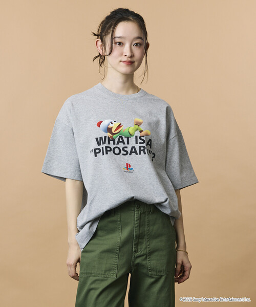FREAK'S STORE(フリークスストア)の「限定展開 ビッグシルエット クルーネック プリントTシャツ/PlayStation サルゲッチュ/WHAT IS A PIPOSARU(Tシャツ/カットソー・メンズ・杢グレー/ホワイト/スミクロ・SMALL/MEDIUM/LARGE)」の9枚目の写真