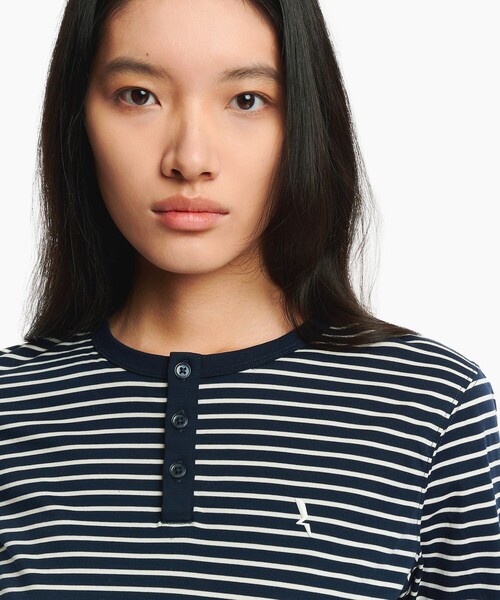 AIGLE(エーグル)の「UVカット ピマコットン マリニエール ボーダー ヘンリーネックカットソー 長袖Tシャツ(Tシャツ/カットソー・レディース・ホワイト×ブルー/ダークネイビー・L/M/S)」の5枚目の写真