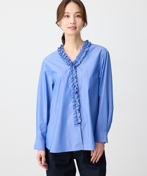 A/C DESIGN BY ALPHA CUBIC（エーシーデザインバイアルファキュービック）の「Vネックフリルブラウス（シャツ/ブラウス・レディース・オフホワイト/ブルー・9号/11号/13号）」の20枚目の写真