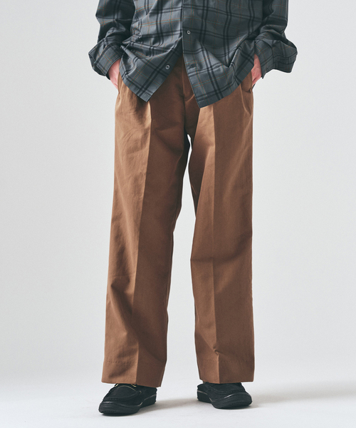 417 EDIFICE（フォーワンセブンエディフィス）の「TC ツイルサイド アジャストパンツ（スラックス・メンズ・ブラック/ベージュ/ホワイト・LARGE/MEDIUM/SMALL）」の3枚目の写真