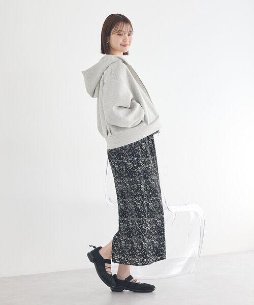 earth music&ecology（アースミュージックアンドエコロジー）の「フラワーバッククロスキャミワンピース（ワンピース・レディース・アイボリー/ブラック・FREE）」の6枚目の写真