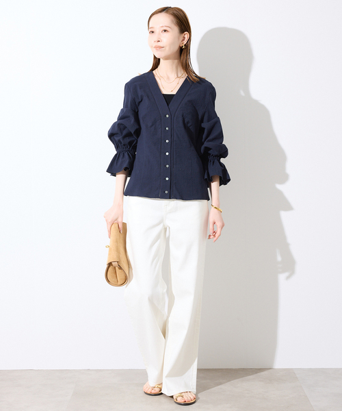 SLOBE IENA（スローブイエナ）の「Vネックフレアスリーブブラウス（シャツ/ブラウス・レディース・ネイビー/ブルー系その他・FREE）」の3枚目の写真