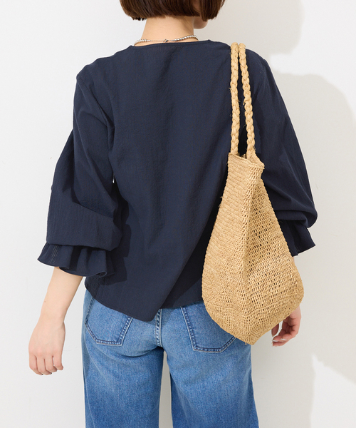 SLOBE IENA（スローブイエナ）の「Vネックフレアスリーブブラウス（シャツ/ブラウス・レディース・ネイビー/ブルー系その他・FREE）」の14枚目の写真