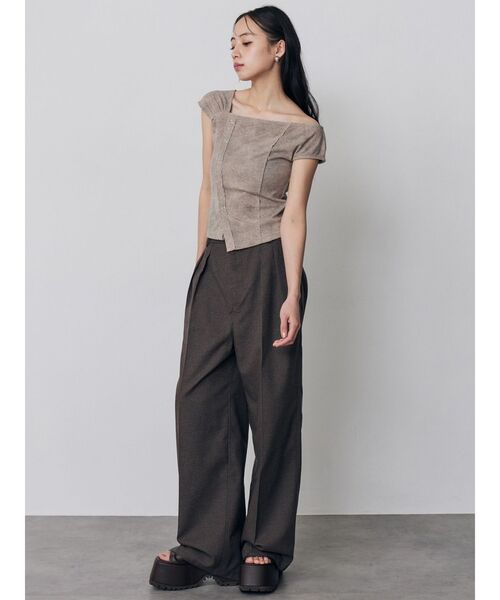MURUA（ムルーア）の「【セットアップ対応】ダブルタックワイドパンツ　夏服（その他パンツ・レディース・アイボリー/ブラウン/グレー/ブラック・1/2）」の8枚目の写真