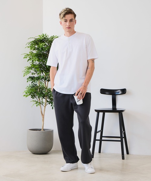 LB/S (エルビーエス)の「【ZERO STAIN/ゼロステイン】汗染みの目立ちにくいTシャツ ZEROSTAIN ヘンリーネックTシャツ 防汚 UVカット 綿タッチ・厚手(Tシャツ/カットソー・メンズ・オフホワイト/ブラック/ホワイト/スミクロ・LARGE/X-LARGE/MEDIUM)」の6枚目の写真