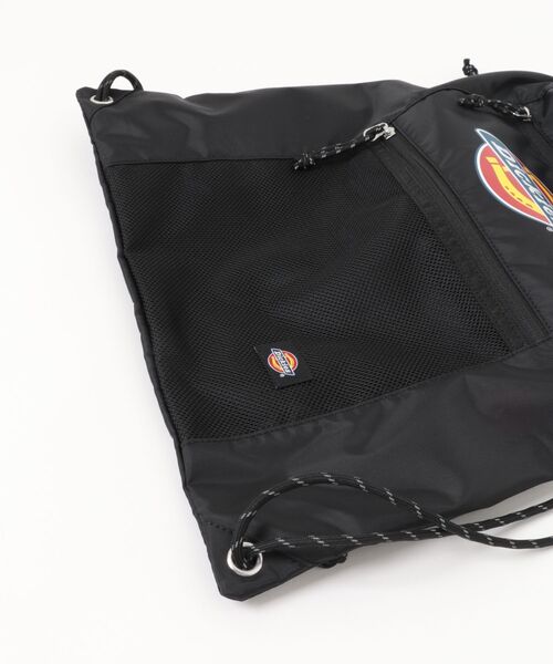 Dickies(ディッキーズ)の「【Dickies/ディッキーズ】メッシュドローストリングナップサック/軽量バックパック/ユニセックス(バックパック/リュック・メンズ・ブラック/グレー・ONESIZE)」の5枚目の写真
