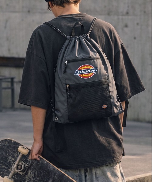 Dickies(ディッキーズ)の「【Dickies/ディッキーズ】メッシュドローストリングナップサック/軽量バックパック/ユニセックス(バックパック/リュック・メンズ・ブラック/グレー・ONESIZE)」の2枚目の写真