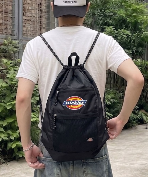 Dickies(ディッキーズ)の「【Dickies/ディッキーズ】メッシュドローストリングナップサック/軽量バックパック/ユニセックス(バックパック/リュック・メンズ・ブラック/グレー・ONESIZE)」の1枚目の写真