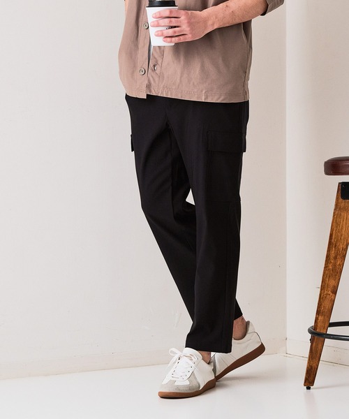 Blue Standard (ブルースタンダード)の「【BLUE STANDARD/ブルースタンダード】快適スーパーストレッチカーゴパンツ 遮熱 UVカット 冷感 軽量 イージーケア 毛玉レス(カーゴパンツ・メンズ・チャコールグレー/ダークグリーン/アイボリー/ブラック・X-LARGE/LARGE/MEDIUM)」の22枚目の写真