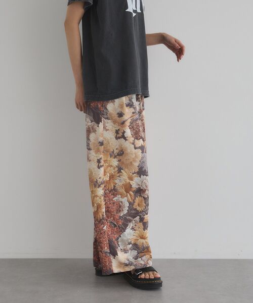 GARAGE OF GOOD CLOTHING（ガレージオブグッドクロージング）の「【日本製】ダークフラワープリントドロストワイドパンツ（その他パンツ・レディース・ダークオレンジ・FREE）」の21枚目の写真