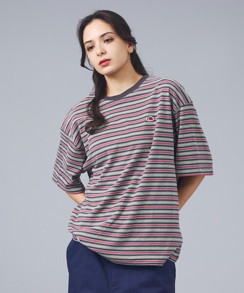 FRUIT OF THE LOOM(フルーツオブザルーム)の「【FRUIT OF THE LOOM/フルーツ・オブ・ザ・ルーム】ピーチ起毛ボーダーTシャツ/半袖/マルチボーダー/クルーネック(Tシャツ/カットソー・メンズ・チャコールグレー/ブラウン/サックスブルー/イエロー/オレンジ/アイボリー・L)」の2枚目の写真