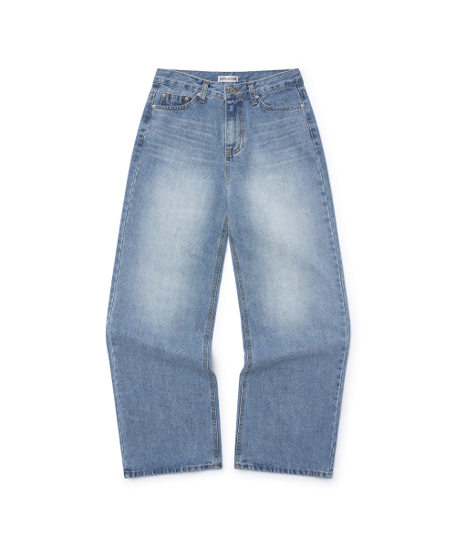PLUNASTUDIO(プルナスタジオ)の「エッシュブーツカットパンツ(ライトブルー)(デニムパンツ・レディース・スカイブルー・SMALL/MEDIUM/LARGE)」の2枚目の写真