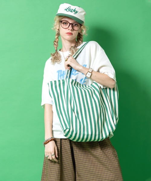 an meets zakka(アンミツザッカ)の「an meets zakka ストライプ柄ヘリンボーン織りコットンキャンバスビッグトートバッグ(トートバッグ・レディース・グリーン/ブラック/ベージュ/レッド/ブルー・ONESIZE)」の10枚目の写真