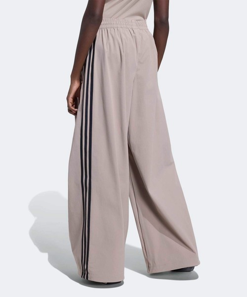 adidas(アディダス)の「ADILENIUM 5.0 OG ADILENIUM プリーツ トラックパンツ / アディダスオリジナルス adidas Originals(スウェットパンツ・レディース・ブラック/ブラウン・X-SMALL/X-LARGE/SMALL/MEDIUM/LARGE/XX-LARGE)」の7枚目の写真