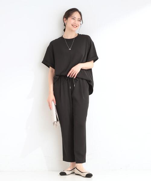 SHOO・LA・RUE（シューラルー）の「【ひんやり/UV/SS-3L/セットアップ可】さらさらぷるん イージーテーパードパンツ（その他パンツ・レディース・ブラック/ベージュ/ブルー/チャコールグレー/ライトイエロー系/モスグリーン/イエロー・10/05/04/03/02/01）」の20枚目の写真