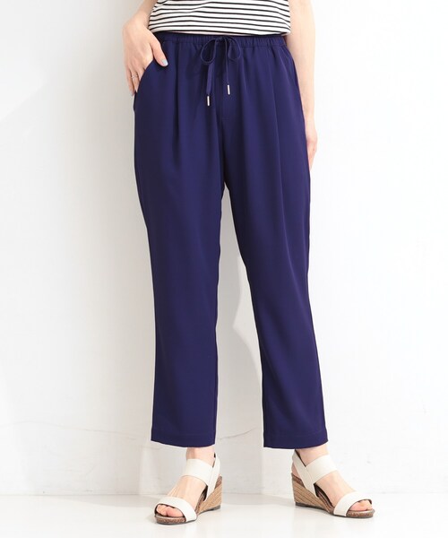SHOO・LA・RUE(シューラルー)の「【ひんやり/UV/SS-3L/セットアップ可】さらさらぷるん イージーテーパードパンツ(その他パンツ・レディース・ブラック/ベージュ/ブルー/チャコールグレー/ライトイエロー系/モスグリーン/イエロー・10/05/04/03/02/01)」の12枚目の写真