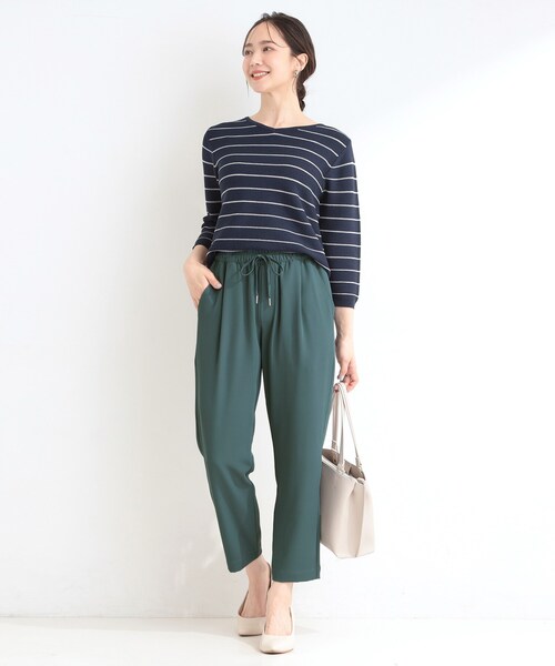 SHOO・LA・RUE(シューラルー)の「【ひんやり/UV/SS-3L/セットアップ可】さらさらぷるん イージーテーパードパンツ(その他パンツ・レディース・ブラック/ベージュ/ブルー/チャコールグレー/ライトイエロー系/モスグリーン/イエロー・10/05/04/03/02/01)」の18枚目の写真