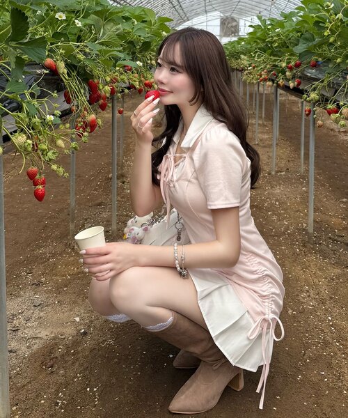 OLIVE des OLIVE（オリーブデオリーブ）の「【インフルエンサー企画/スタイル盛れ◎】keru レイヤード風着痩せミニワンピ（ワンピース・レディース・ベージュ/ピンク/ブラック/ドット/チャコールグレー・FREE）」の12枚目の写真