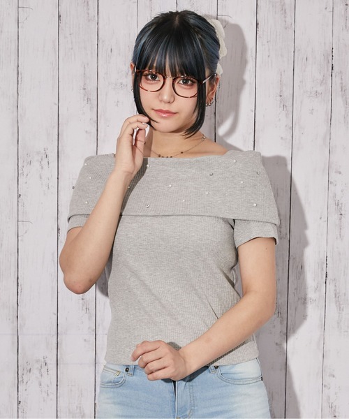 GORGE(ゴージ)の「《オフショル×パール》リブカットソー/フェミニン/春夏/全3色(Tシャツ/カットソー・レディース・ブラック/オフホワイト/グレー・F)」の3枚目の写真