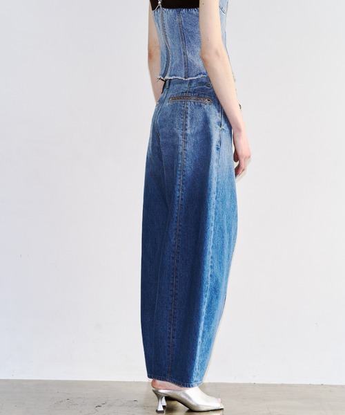 JOSE MOON（ジョゼムーン）の「WIDE LEG SLIT DENIM/ワイドレッグスリットデニム（デニムパンツ・レディース・ブラック/ブルー・36/34/38）」の19枚目の写真