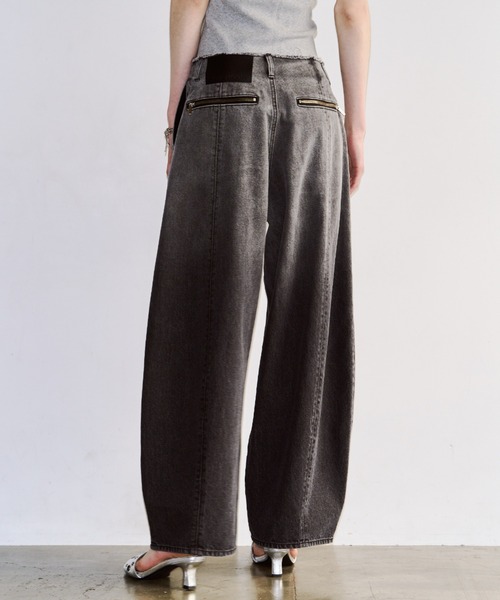 JOSE MOON（ジョゼムーン）の「WIDE LEG SLIT DENIM/ワイドレッグスリットデニム（デニムパンツ・レディース・ブラック/ブルー・36/34/38）」の6枚目の写真