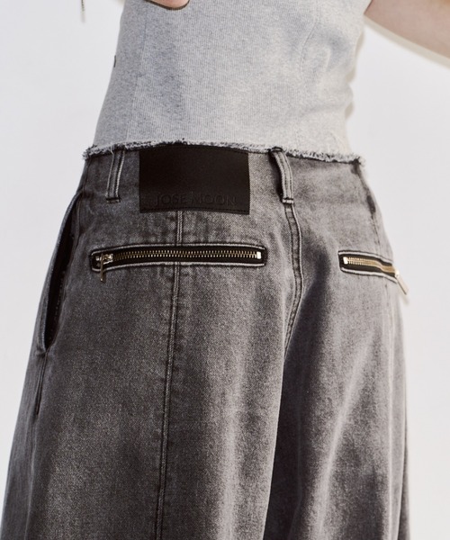 JOSE MOON（ジョゼムーン）の「WIDE LEG SLIT DENIM/ワイドレッグスリットデニム（デニムパンツ・レディース・ブラック/ブルー・36/34/38）」の13枚目の写真