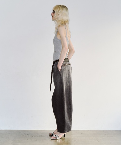 JOSE MOON（ジョゼムーン）の「WIDE LEG SLIT DENIM/ワイドレッグスリットデニム（デニムパンツ・レディース・ブラック/ブルー・36/34/38）」の11枚目の写真