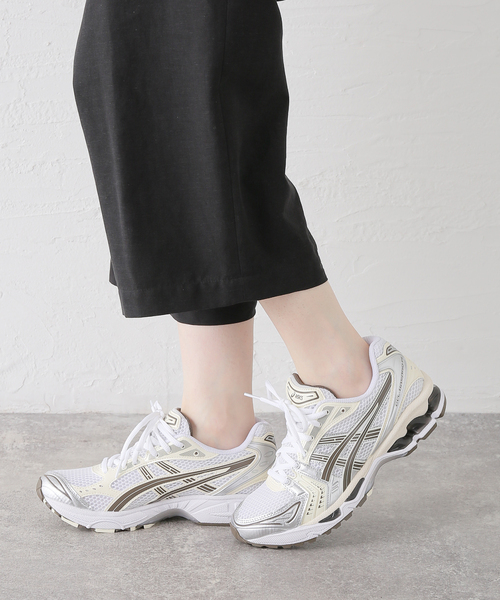 Spick & Span(スピックアンドスパン)の「ASICS / アシックス GEL-KAYANO14(スニーカー・レディース・ホワイト・23cm/24cm/25cm)」の2枚目の写真