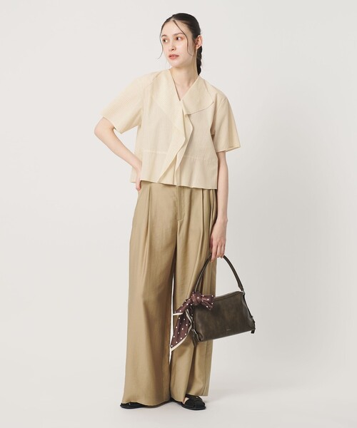 BEAUTY&YOUTH UNITED ARROWS(ビューティーアンドユースユナイテッドアローズ)の「ソリッド&ストライプ ラッフル シャツブラウス ウォッシャブル(シャツ/ブラウス・レディース・ナチュラル/ブラック/ホワイト・FREE)」の11枚目の写真