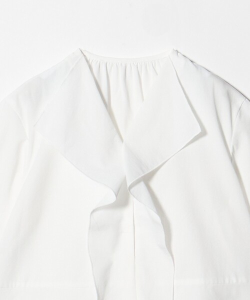 BEAUTY&YOUTH UNITED ARROWS(ビューティーアンドユースユナイテッドアローズ)の「ソリッド&ストライプ ラッフル シャツブラウス ウォッシャブル(シャツ/ブラウス・レディース・ナチュラル/ブラック/ホワイト・FREE)」の4枚目の写真