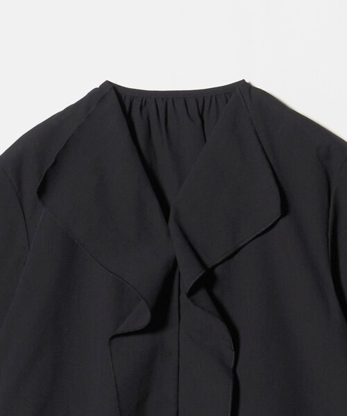 BEAUTY&YOUTH UNITED ARROWS(ビューティーアンドユースユナイテッドアローズ)の「ソリッド&ストライプ ラッフル シャツブラウス ウォッシャブル(シャツ/ブラウス・レディース・ナチュラル/ブラック/ホワイト・FREE)」の7枚目の写真
