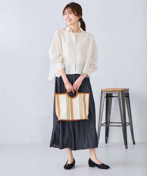 a.v.v（アーヴェヴェ）の「丸手キャンバストート（トートバッグ・レディース・サンドベージュ/ブラック・38）」の4枚目の写真