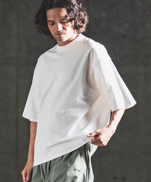 GLIMCLAP（グリムクラップ）の「mt10459- Lightweight French Terry T-shirt オーバーサイズTシャツ(202-055-gls-cg)（Tシャツ/カットソー・メンズ・ホワイト/ブラック・S/M/L）」の2枚目の写真