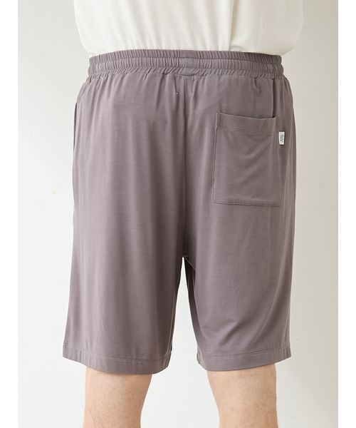gelato pique(ジェラートピケ)の「【HOMME】【接触冷感】レーヨンボストンテリアワンポイントTシャツ&ハーフパンツセット(ルームウェア/パジャマ・メンズ・オフホワイト/ダークグレー/ネイビー・M/L)」の17枚目の写真