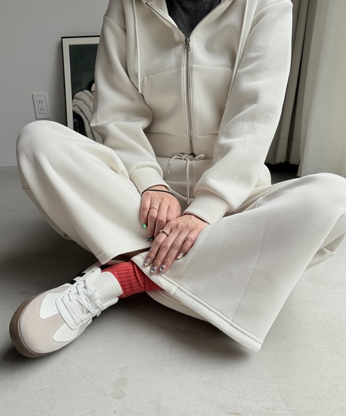 LUGG NAGG(ラグナグ)の「【unanthor】ミリタリー調オールドベーシックスニーカー(スニーカー・レディース・ブラック/ピンク/ベージュ・22.5cm/23.0cm/23.5cm/24.0cm/24.5cm)」の1枚目の写真