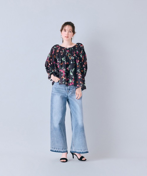 Audie a Muses（オーディアミューズ）の「チェリープリントボリュームブラウス（シャツ/ブラウス・レディース・ブラック/オフホワイト・42/38）」の10枚目の写真