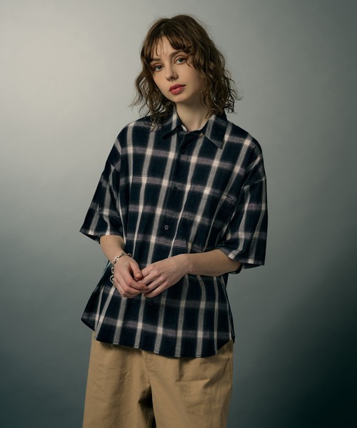 WETTEMPT(ウィテンプト)の「OMBRE CHECK S/S SHIRT / オンブレチェックS/Sシャツ(シャツ/ブラウス・メンズ・ブラウン/ネイビー・SMALL/LARGE/MEDIUM)」の4枚目の写真