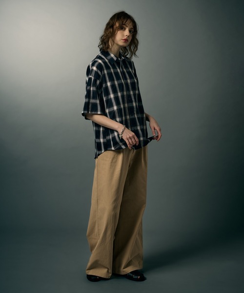 WETTEMPT(ウィテンプト)の「OMBRE CHECK S/S SHIRT / オンブレチェックS/Sシャツ(シャツ/ブラウス・メンズ・ブラウン/ネイビー・SMALL/LARGE/MEDIUM)」の9枚目の写真