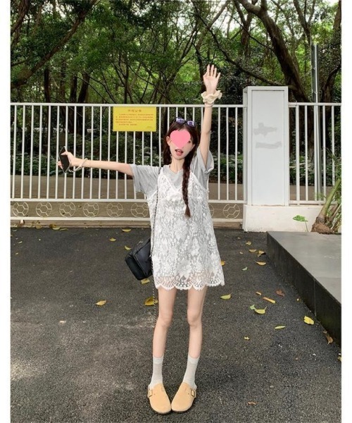 Ritzy(リッツィー)の「レイヤード風 透け感レースキャミソールワンピース(キャミソール・レディース・ホワイト・FREE)」の18枚目の写真
