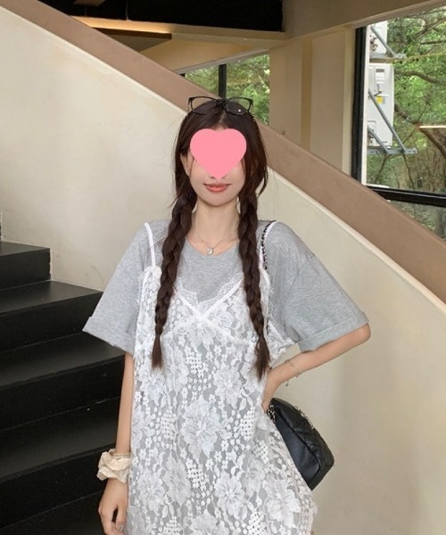 Ritzy(リッツィー)の「レイヤード風 透け感レースキャミソールワンピース(キャミソール・レディース・ホワイト・FREE)」の2枚目の写真