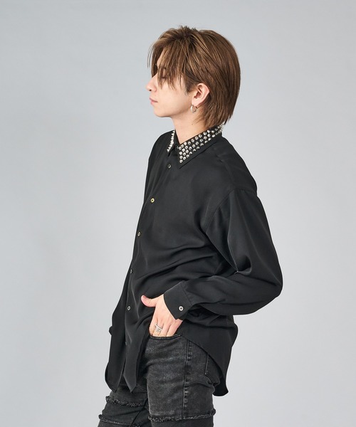 REGIEVO(レジエボ)の「スタッズエレガントシャツ(シャツ/ブラウス・メンズ・ブラック/オフホワイト・LARGE/MEDIUM)」の10枚目の写真