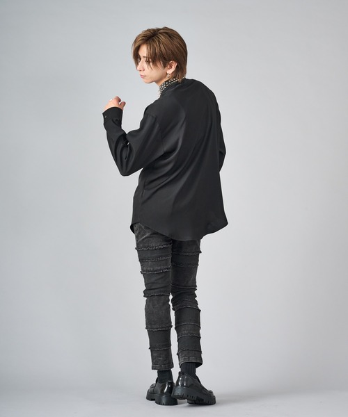 REGIEVO(レジエボ)の「スタッズエレガントシャツ(シャツ/ブラウス・メンズ・ブラック/オフホワイト・LARGE/MEDIUM)」の17枚目の写真