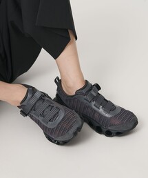 ＜MIZUNO＞WAVE PROPHECY STRAP2 スニーカー