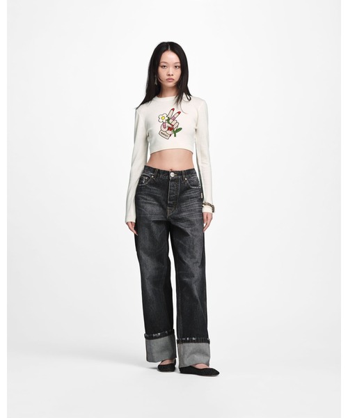 MARC JACOBS（マークジェイコブス）の「【NEW】TATTOO PATCH CROP LONGSLEEVE/タトゥー パッチ クロップ ロングスリーブ（Tシャツ/カットソー・レディース・アイボリー・M/S/XS）」の4枚目の写真