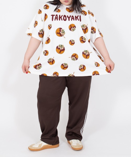 PUNYUS（プニュズ）の「たこ焼き総柄Tシャツ（Tシャツ/カットソー・レディース・ブラウン・1/2/3/4/5）」の3枚目の写真