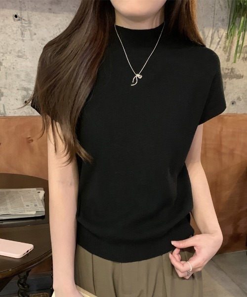 AMAJI（アマジ）の「ハイネック ドローストリング 半袖ニットトップス（ニット/セーター・レディース・ライトピンク/ブラック/グレー/ベージュ・FREE）」の2枚目の写真