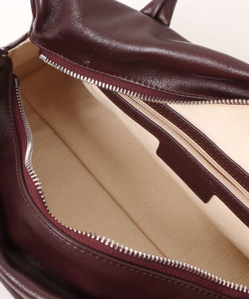NiiNa（ニーナ）の「【NiiNa】【高品質牛革】ロングハンドルデザインボストンバッグ（ボストンバッグ・レディース・ダークブラウン/ブラウン・FREE）」の17枚目の写真