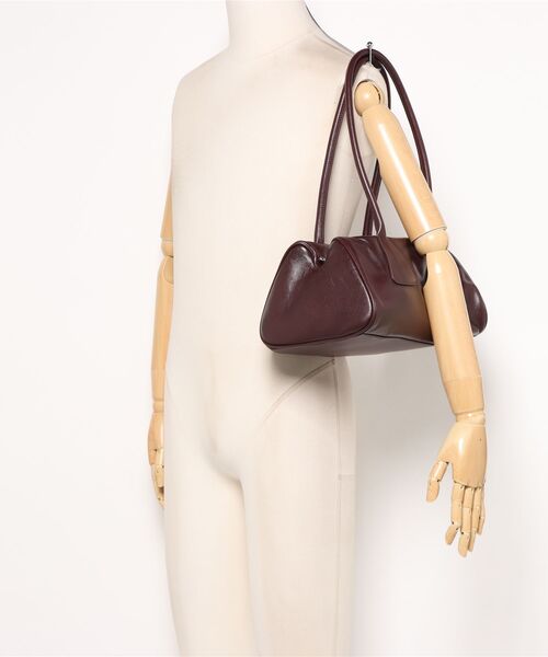 NiiNa（ニーナ）の「【NiiNa】【高品質牛革】ロングハンドルデザインボストンバッグ（ボストンバッグ・レディース・ダークブラウン/ブラウン・FREE）」の18枚目の写真