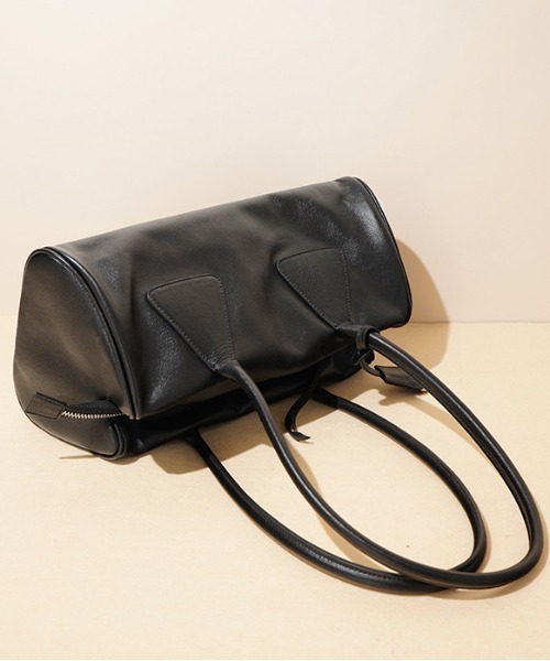 NiiNa（ニーナ）の「【NiiNa】【高品質牛革】ロングハンドルデザインボストンバッグ（ボストンバッグ・レディース・ダークブラウン/ブラウン・FREE）」の10枚目の写真
