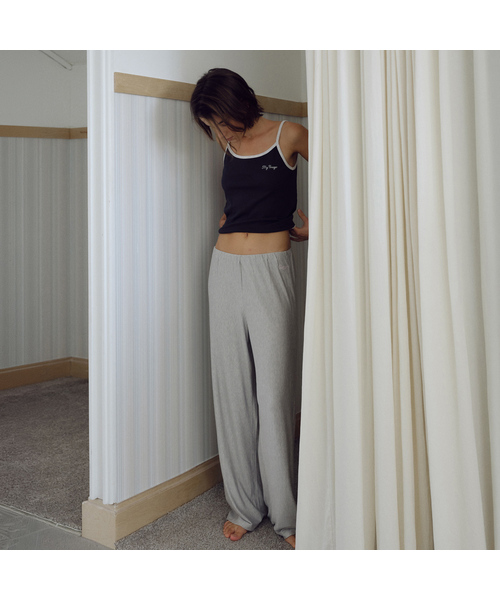 URAGO（ユラーゴ）の「Easy banding pants（その他パンツ・レディース・アッシュグレー/チャコール/ベージュ系その他・FREE）」の2枚目の写真